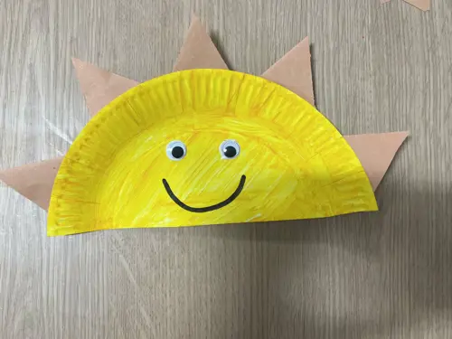 Smiley face plate